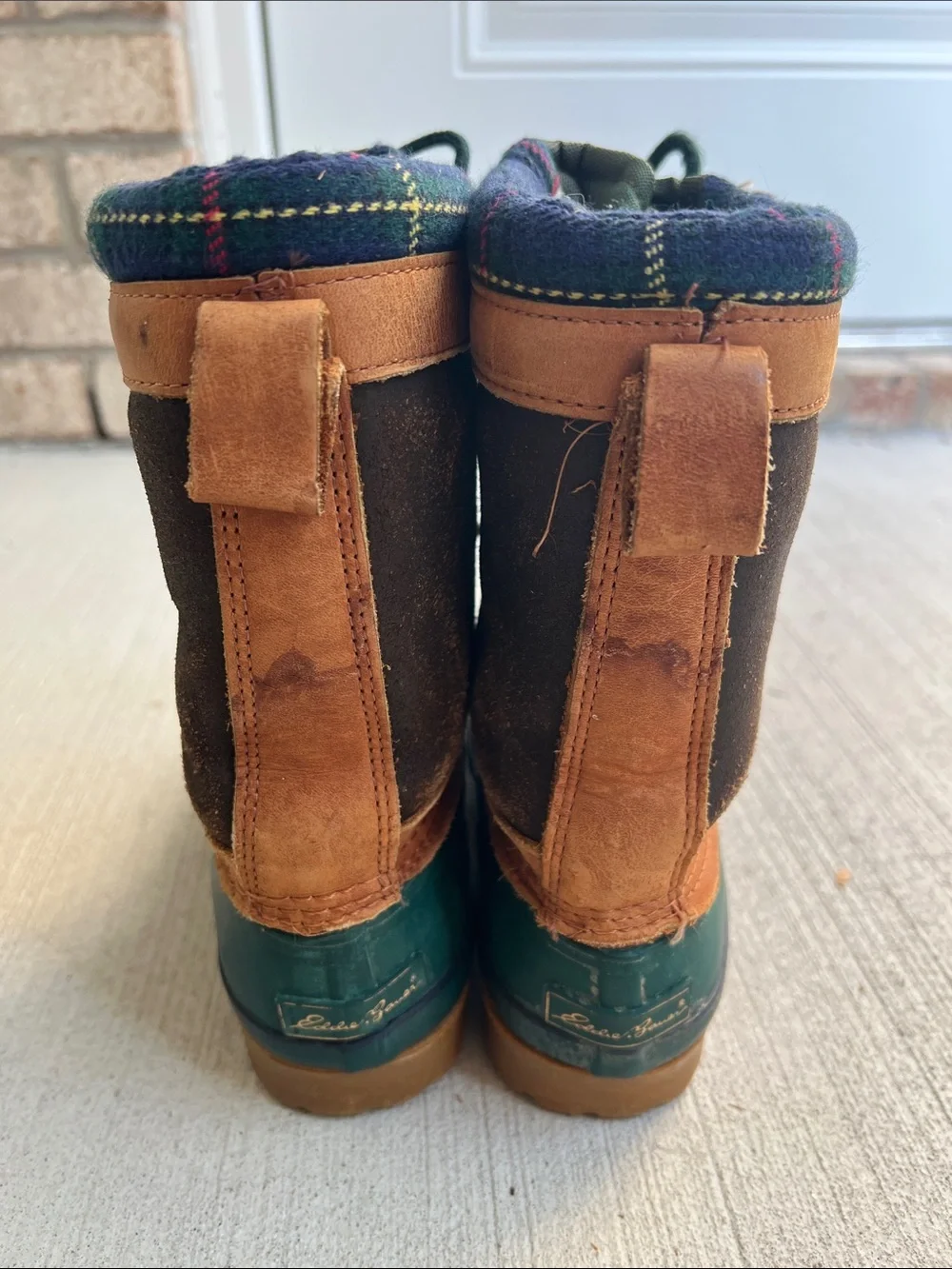 Eddie Bauer Vintage  Green Brown Navy Plaid-Trim Winter Duck Boots Size 6